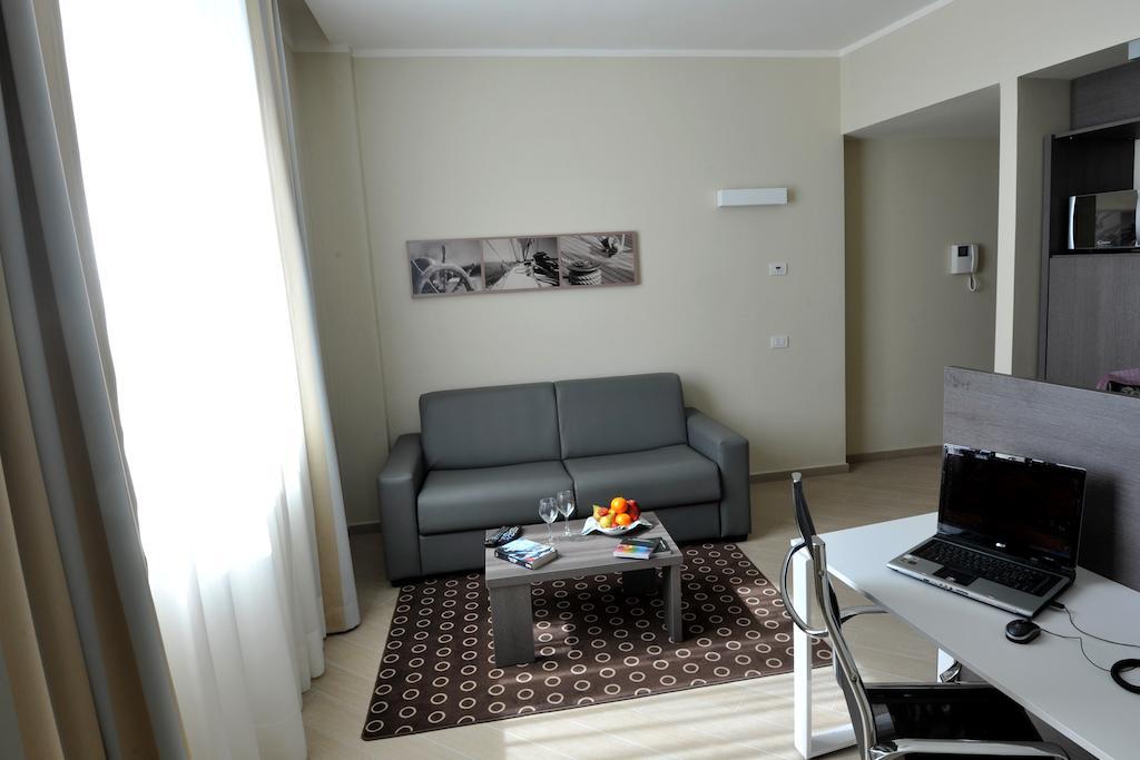 Chc Business Residence Γένοβα Εξωτερικό φωτογραφία