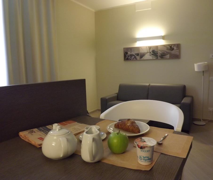 Chc Business Residence Γένοβα Δωμάτιο φωτογραφία