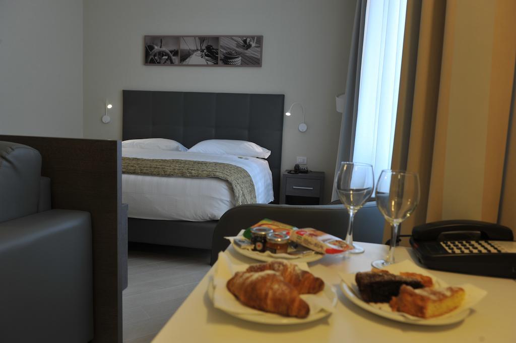 Chc Business Residence Γένοβα Δωμάτιο φωτογραφία