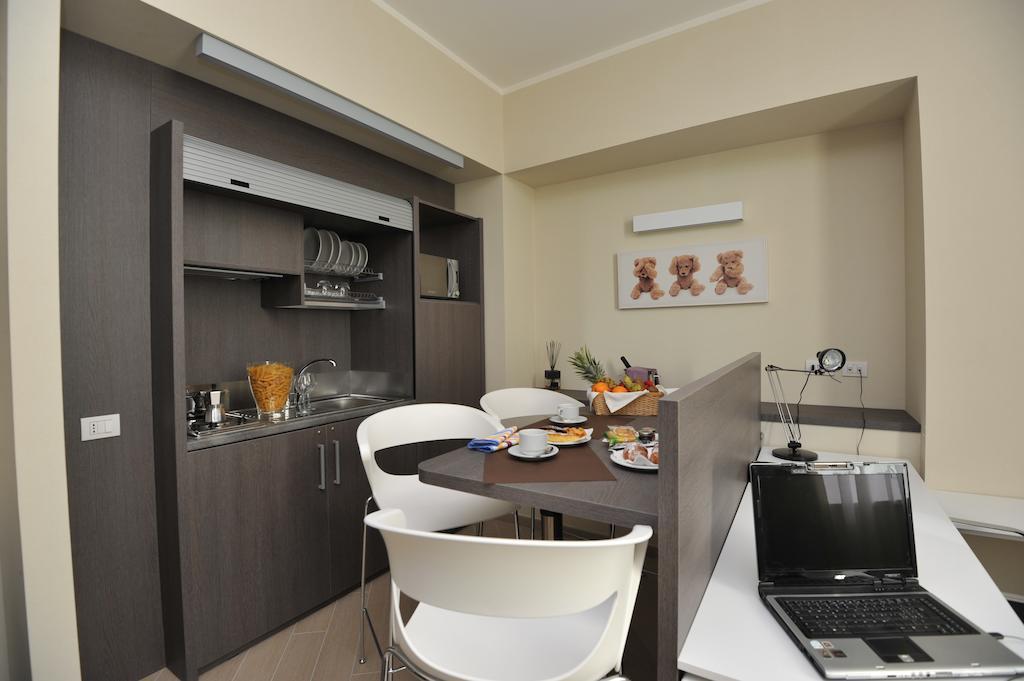 Chc Business Residence Γένοβα Δωμάτιο φωτογραφία